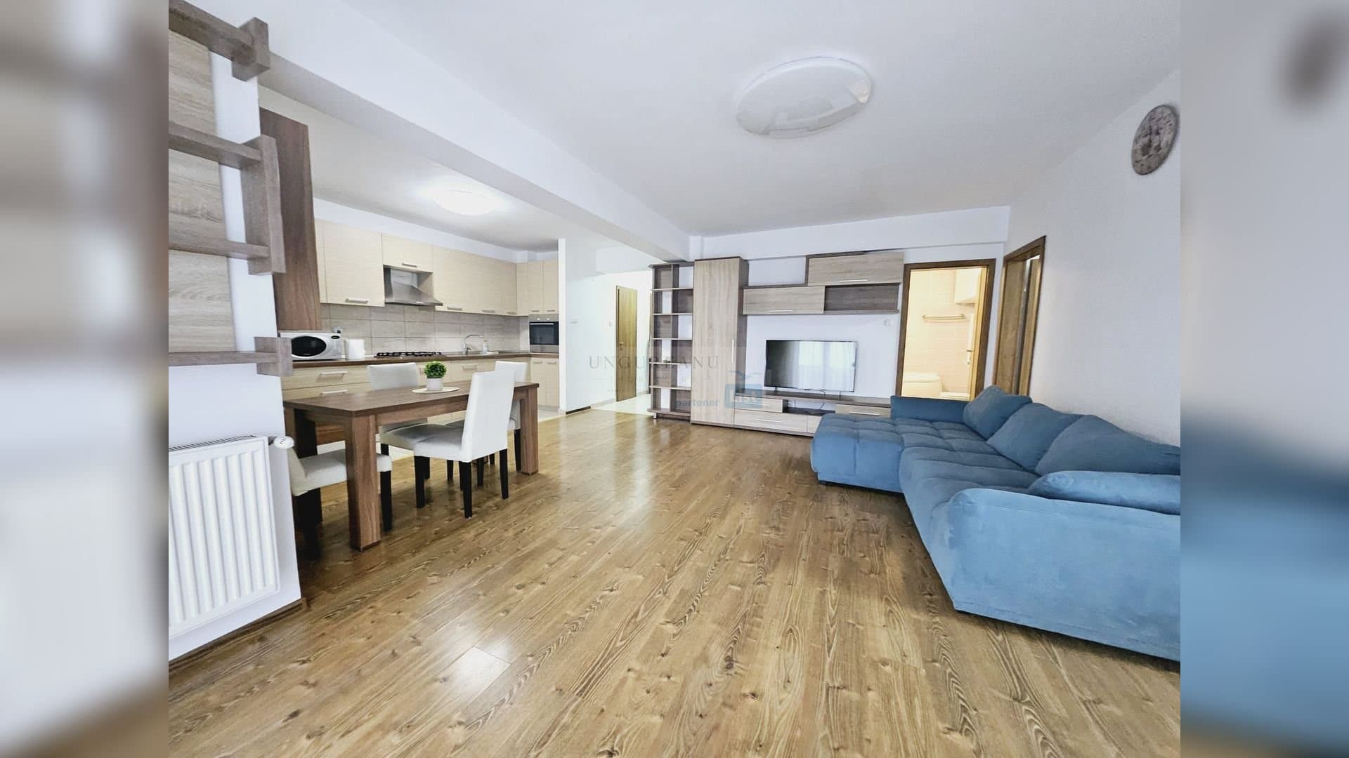 De inchiriat Apartament 3 camere zona Nufarului, Oradea — 1