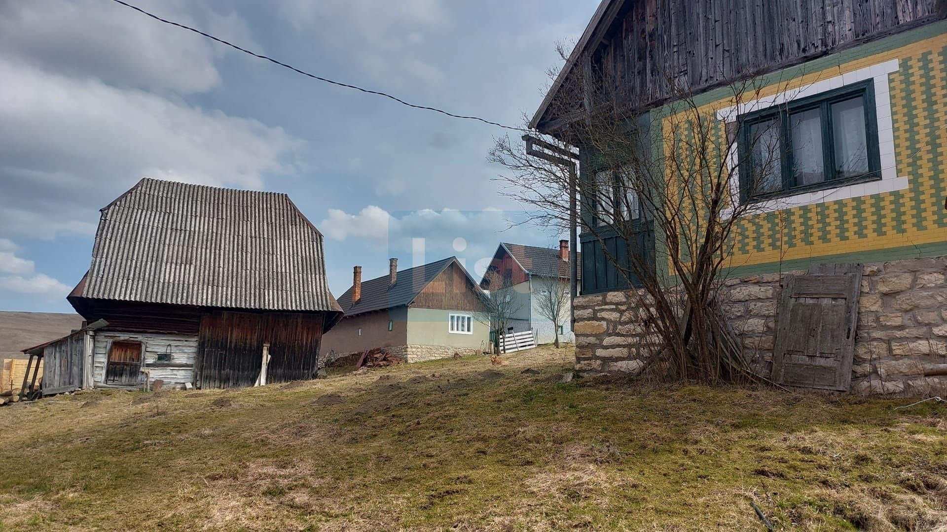 2 case, bucatarie de vara,grajd teren intravilan 2841 mp Margau Cluj — 25