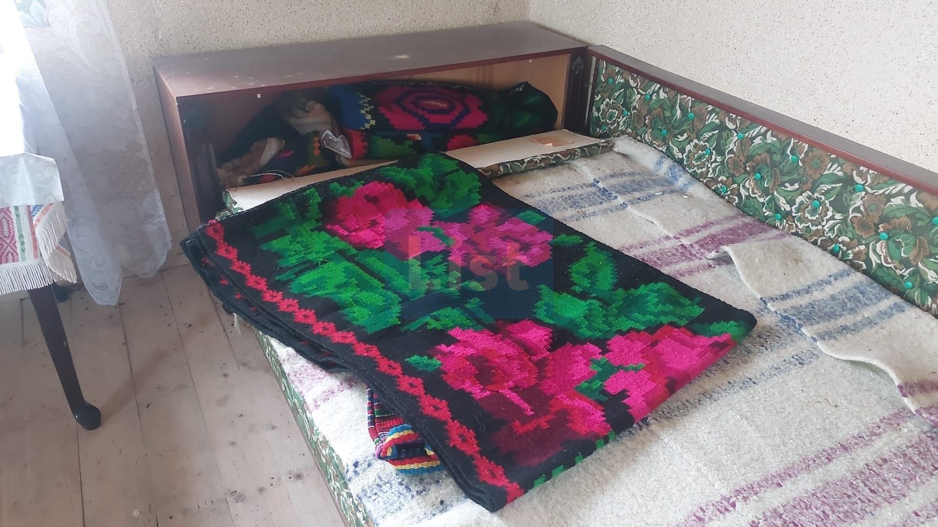 2 case, bucatarie de vara,grajd teren intravilan 2841 mp Margau Cluj — 32