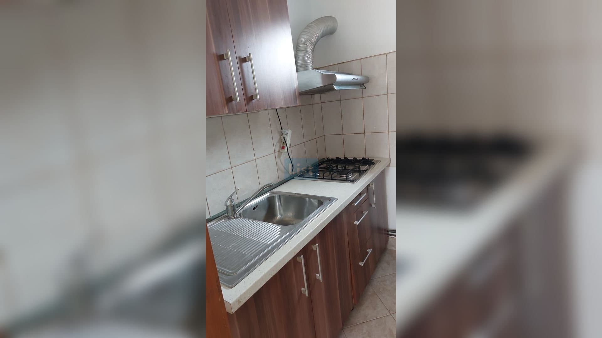 2 case, bucatarie de vara,grajd teren intravilan 2841 mp Margau Cluj — 2